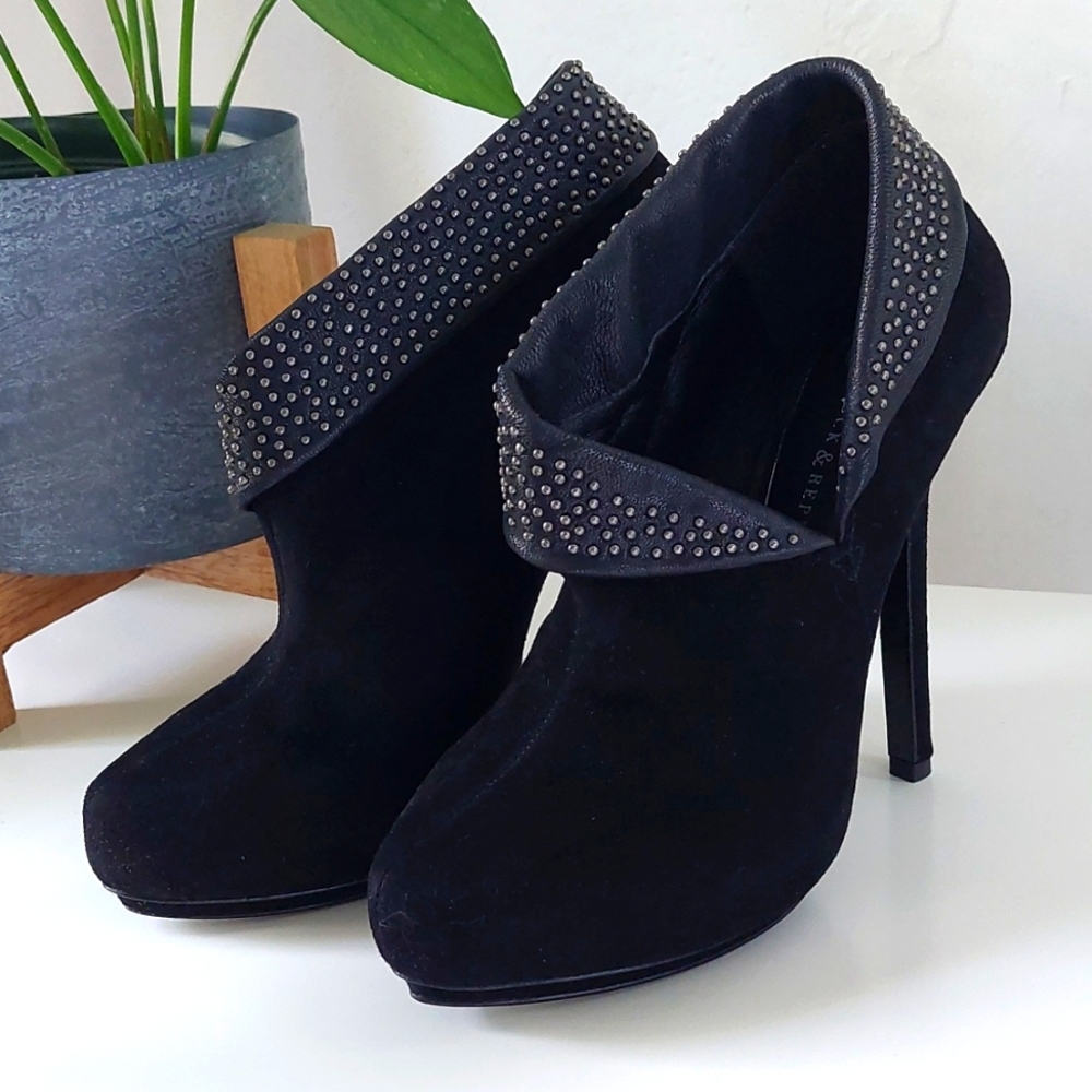 Rock & Republic Black Suede Angie Bootie New with Bag. Heels.